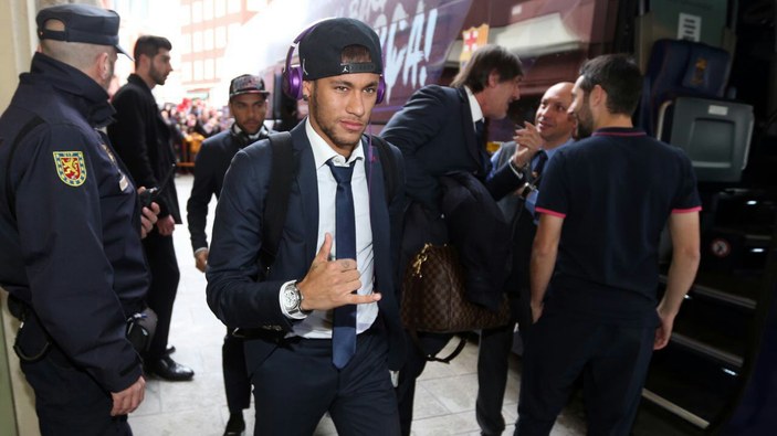 Neymar, Fransa'dan ayrıldı