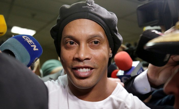 Ronaldinho, kalan cezasını ev hapsiyle ödeyecek