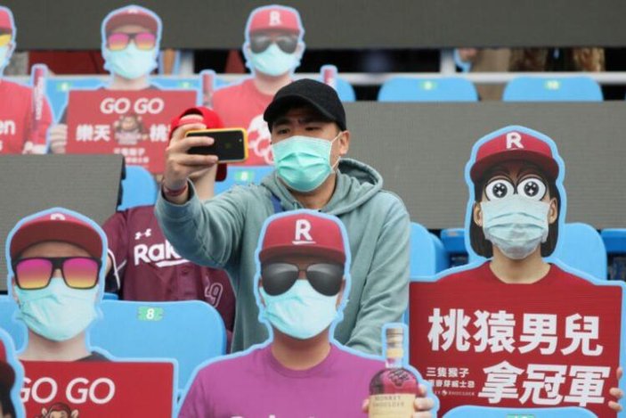 Tayvan'da koronavirüse robot önlemi alındı