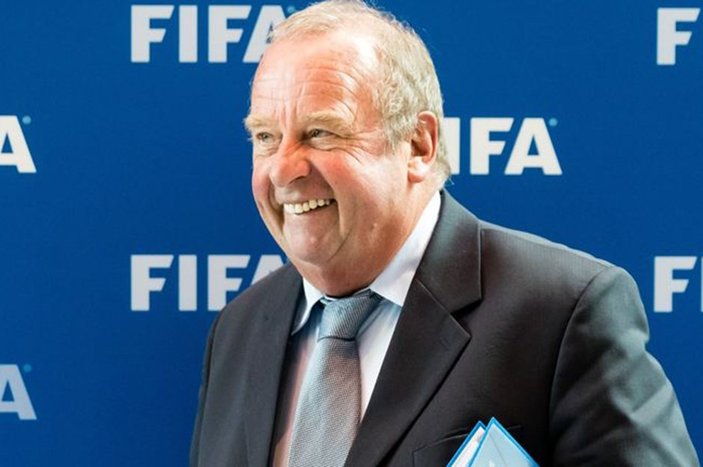 FIFA Sağlık Komitesi Başkanı: Maçlar oynanmamalı