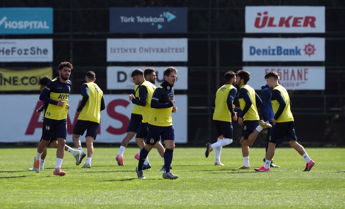 Fenerbahçe, yarın saha idmanlarına başlıyor
