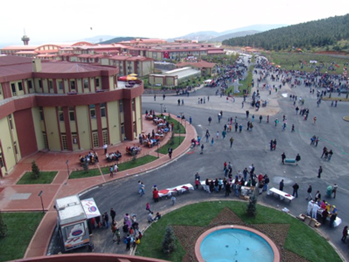 maltepe_unv.jpg
