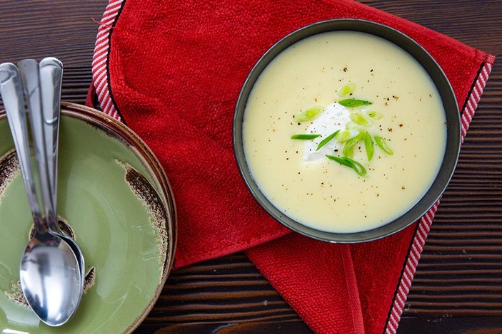 Bütçenizi zorlamayacak Kremalı Patates Çorbası tarifi #evdepişir