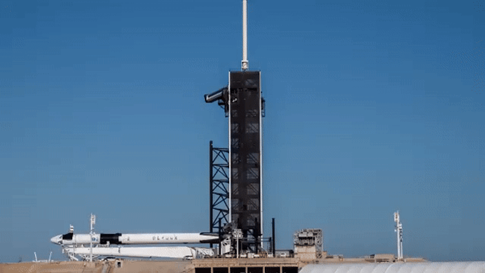 NASA, insanlı roketi uzaya fırlatmak için hazır