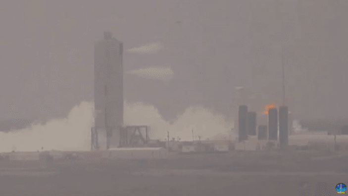 SpaceX’in Starship prototipi test sırasında patladı