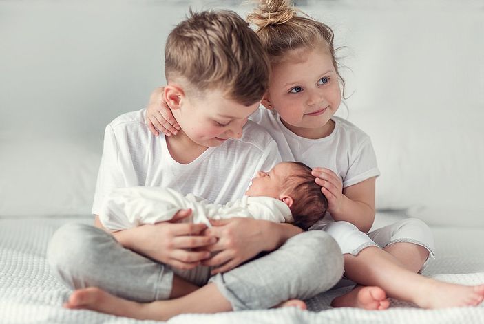 Çocuğunuzun yeni kardeşine uyum sağlaması için 10 adım