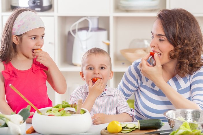 Çocukların yeme alışkanlığını düzenlemeye yardımcı 9 öneri