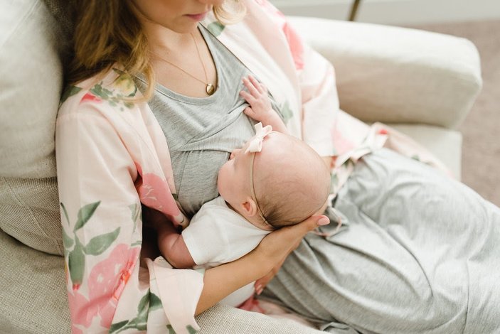 Yeni anneler için en etkili 3 emzirme pozisyonu