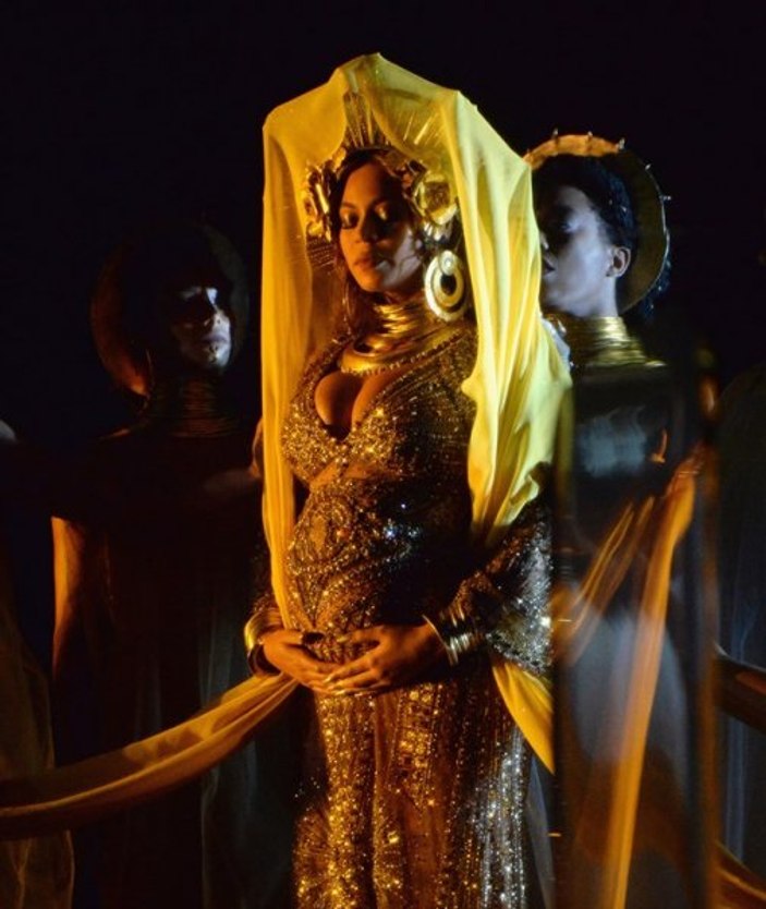 Grammy gecesine Beyonce damga vurdu