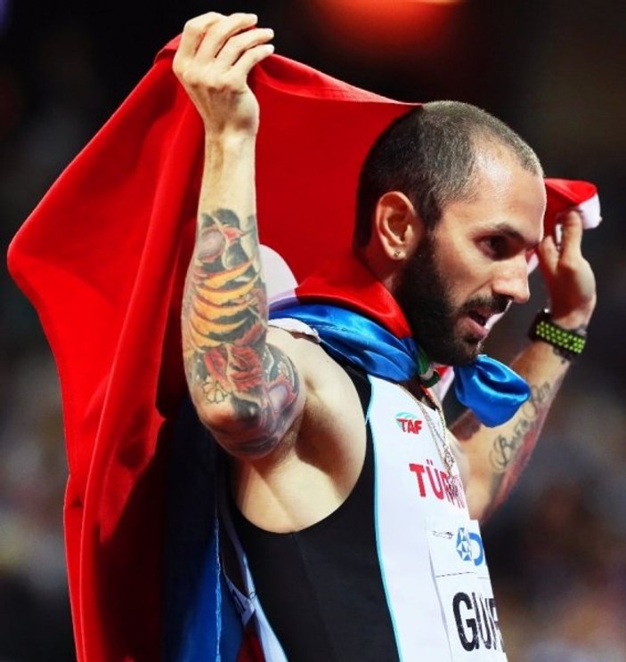 Milli sporcu Ramil Guliyev ayın atleti seçildi