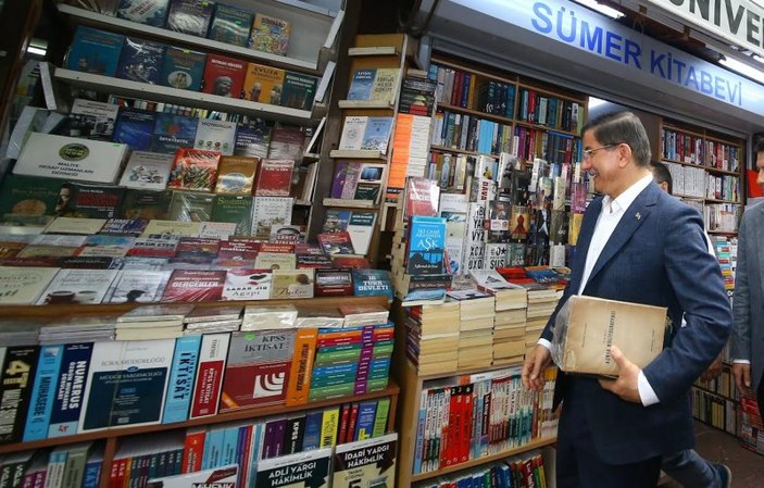 Davutoğlu İstanbul'da esnafı ziyaret etti