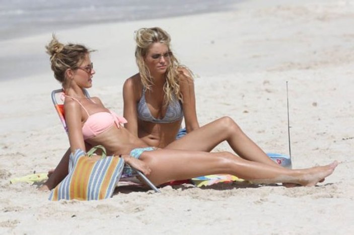 Victoria's Secret melekleri Karayipler'de