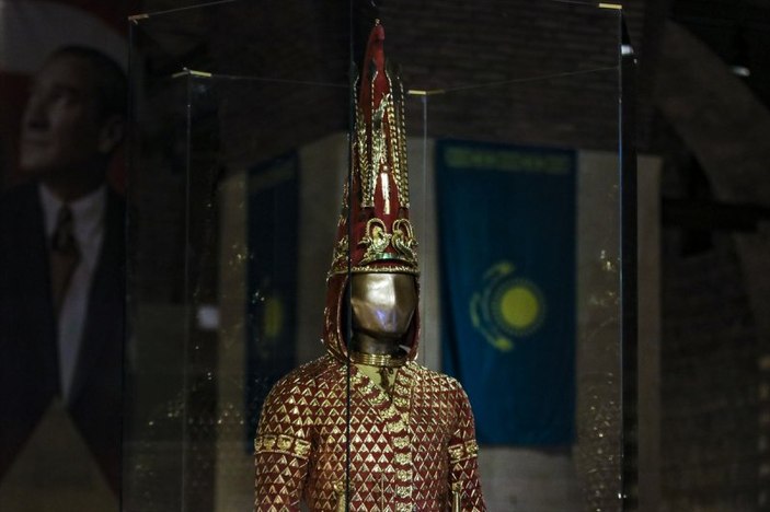 2500 yıllık 'Altın Elbiseli Adam' Türkiye'de sergileniyor