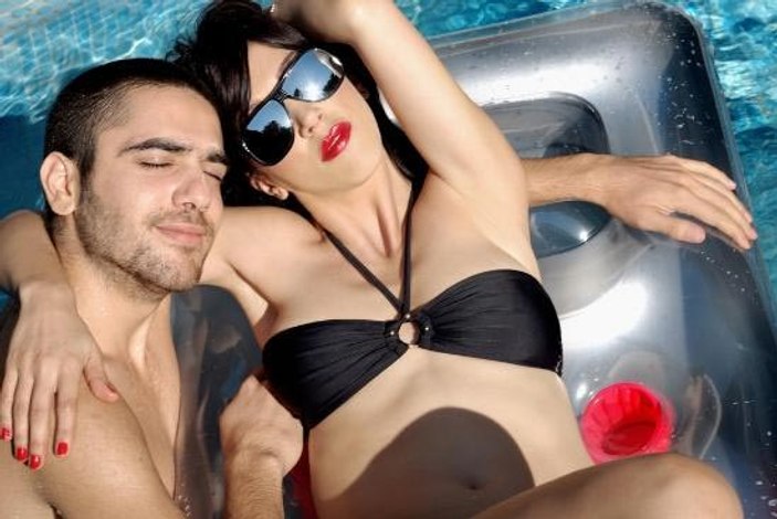 Hande Yener'den aşk dolu kareler