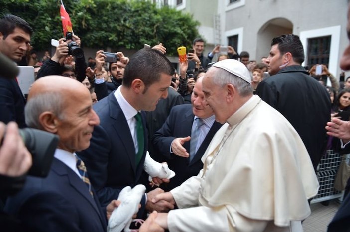Emir Sarıgül Papa'yla buluştu