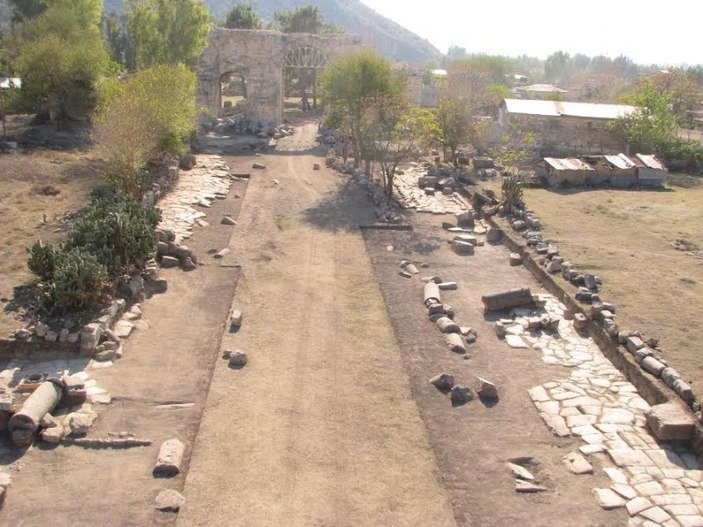 Türkiye'nin ikinci Efes'i Anavarza Antik Kent