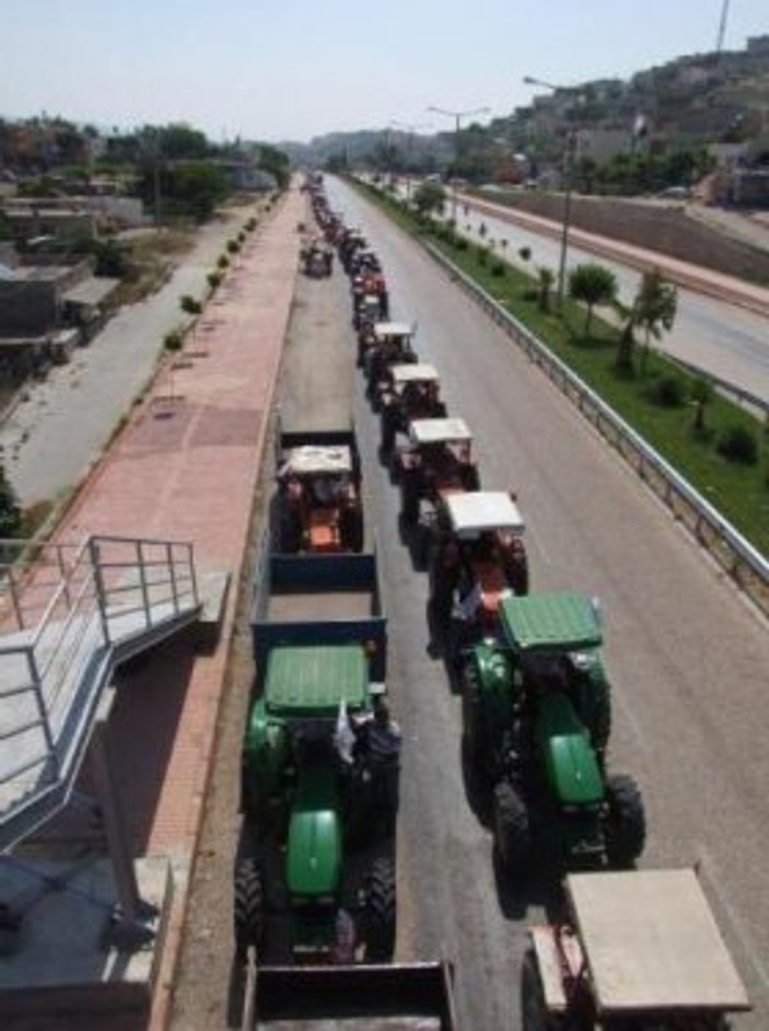 Kılıçdaroğlu mitinge traktörle gitti 