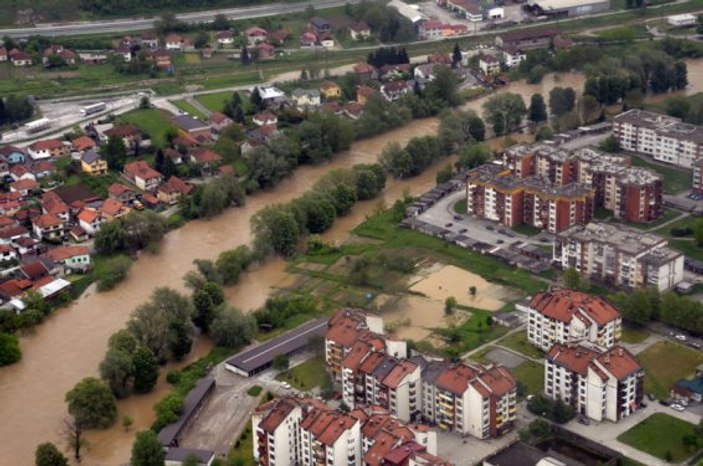 Bosna'da son yılların en büyük sel felaketi