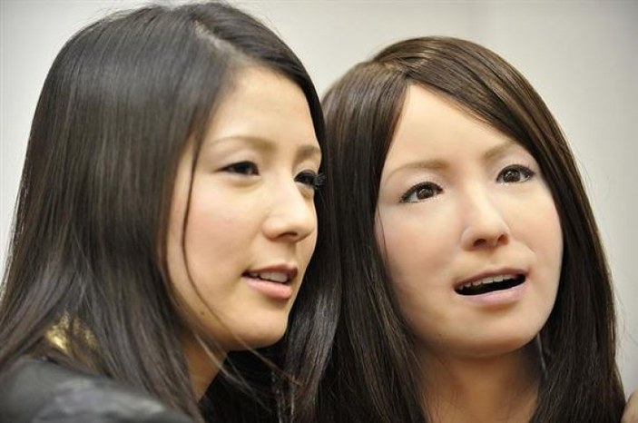  Japonların yeni robotu insandan farksız  
