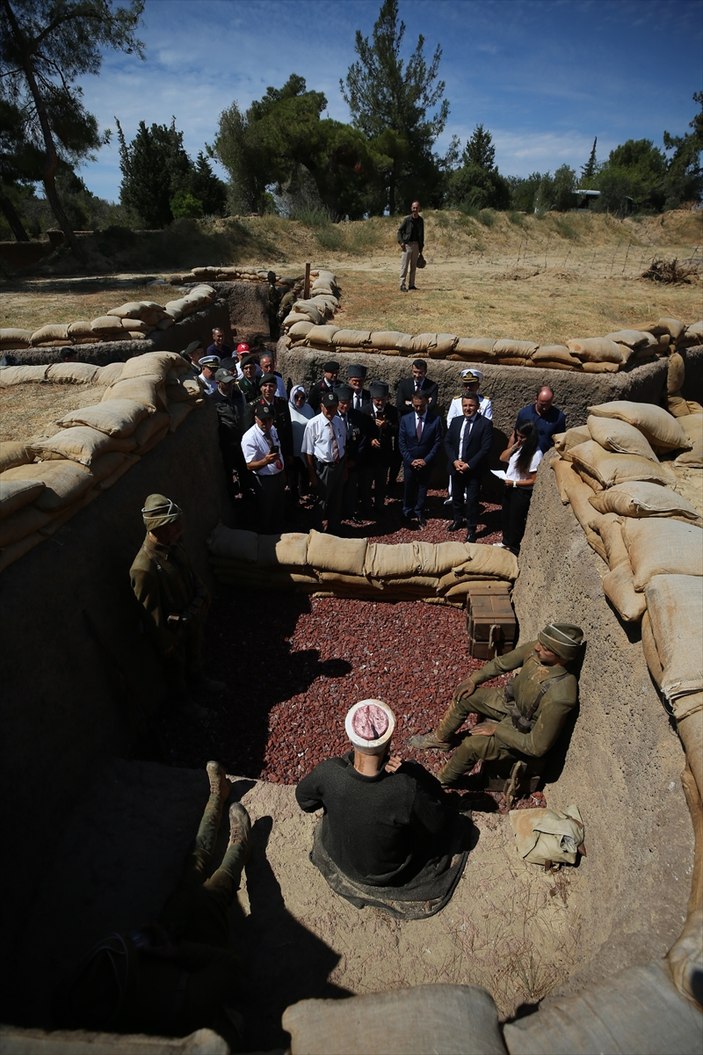 Çanakkale Savaşları'nda siperlerde yaşanan bir gün canlandırılıyor