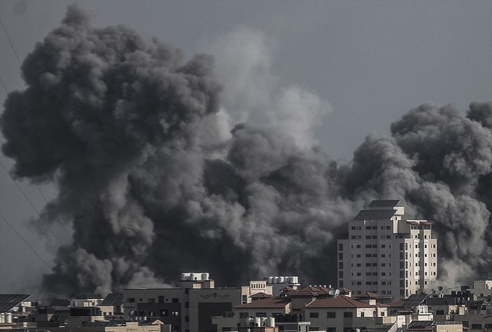 Abluka altındaki Gazze'de 16'ncı gün...
