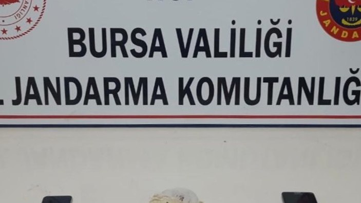 Bursa'da 500 gram esrar, lavaşın arasında çıktı