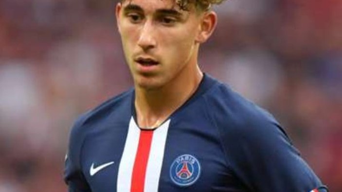 Saint Etienne, Adil Aouchiche'i transfer etti