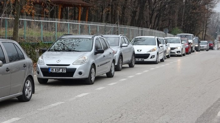 Bursa'da kısıtlama öncesi ucuz su kuyruğu