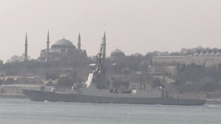 İspanya savaş gemisi, İstanbul Boğazı'ndan dönüşe geçti