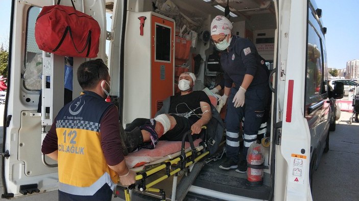 Samsun'da top oynama tartışması kanlı bitti: 3 yaralı
