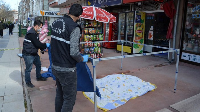 Aksaray'da yaşlı adam dengesini kaybedip balkondan düştü