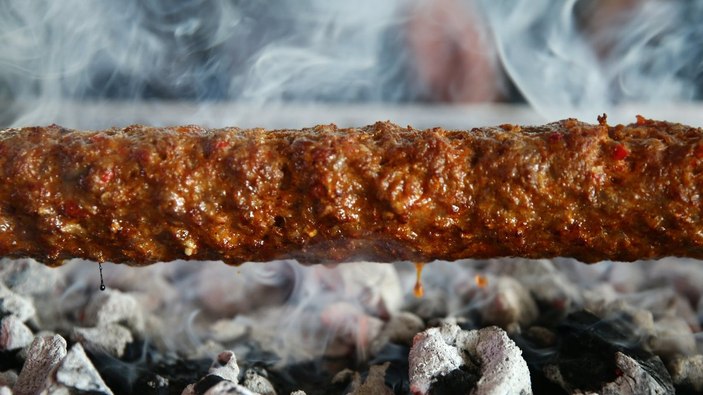 MasterChef menüsünden: Püf noktalarıyla Adana kebap