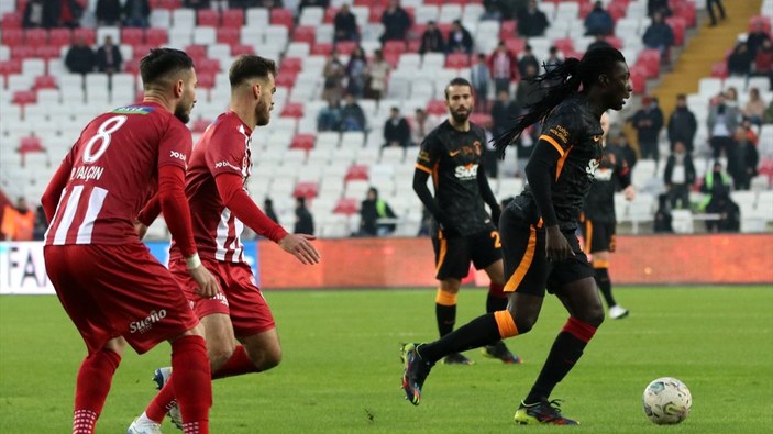Son dakika: Sivasspor - Galatasaray maçında yaşananlara kimse ...