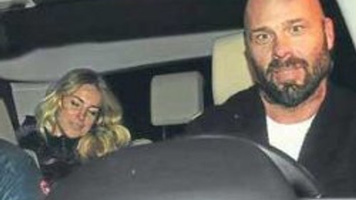 Aşk sarhoşu Burcu Esmersoy