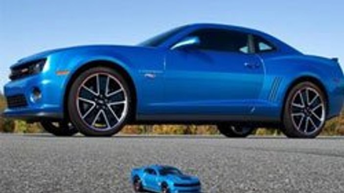 Büyükler için Hot Wheels Chevrolet Camaro