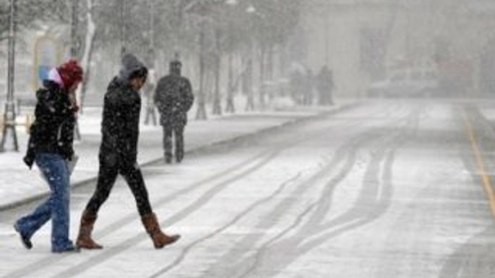 Meteoroloji'den uyarı: İstanbul'a kar geliyor
