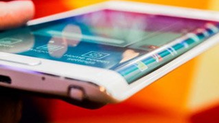 Samsung Note Edge için imza kampanyası