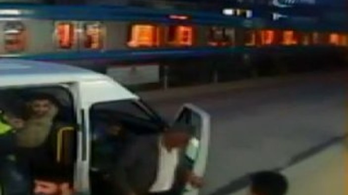 İstanbul'da minibüsle gelen gruptan iş yerine kanlı baskın