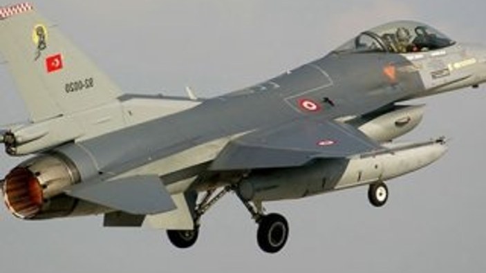 Türk jetleri Yunan uçakları tarafından taciz edildi