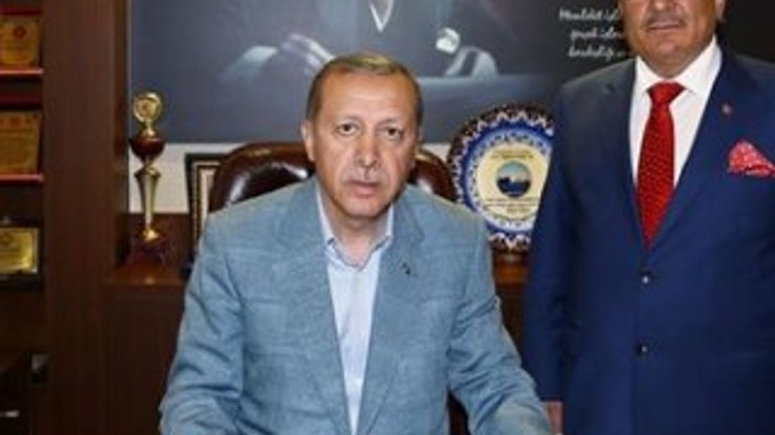 Erdoğan Mersin Belediye Başkanı'nı ziyaret etti