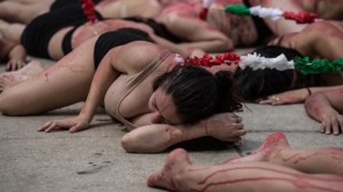 Meksika'da boğa güreşi protestosu