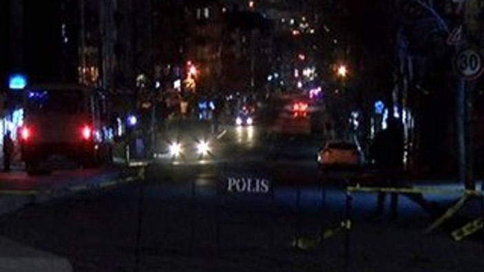 Polise silah doğrultan eylemciler vuruldu
