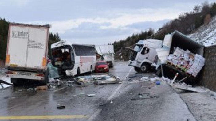 Afyonkarahisar'da zincirleme kaza