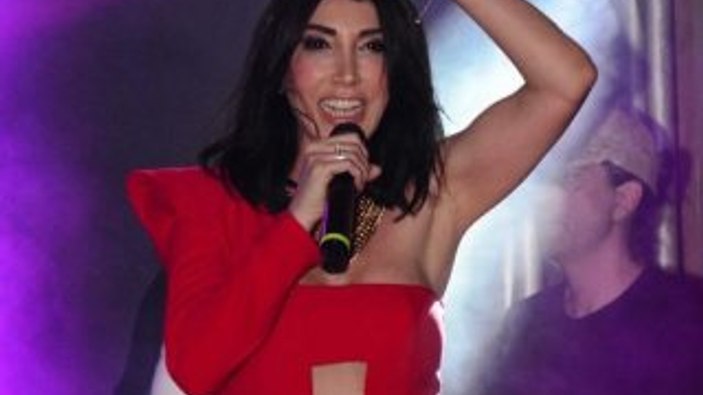 Hande Yener: İkinci baharımı yaşıyorum