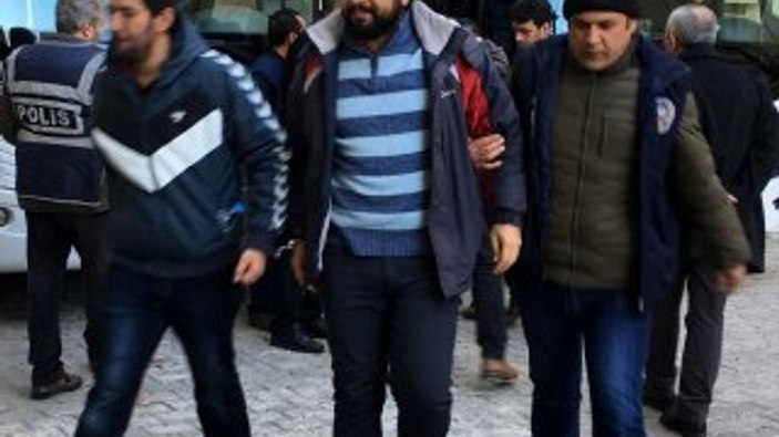 Uşak merkezli 8 ilde FETÖ operasyonu: 25 tutuklama