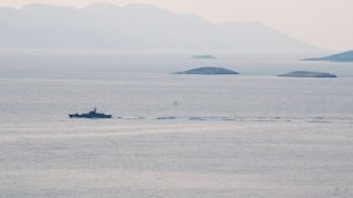 Kardak'a giden Yunan gemisi uzaklaştırıldı