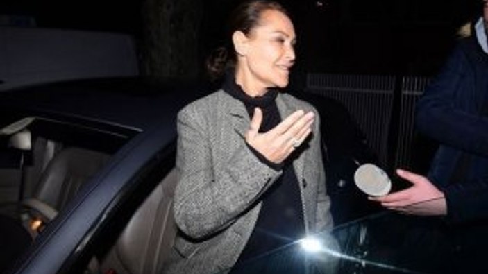 Hülya Avşar'ın 800 bin TL'lik tektaşı