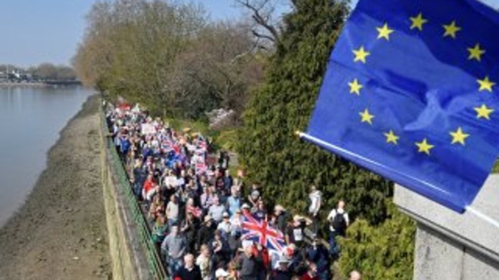 Londra'da Brexit karşıtları sokağa çıktı