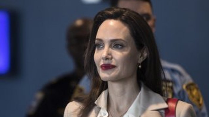 Jolie: Sivillerin korunması hükümetlerin birincil görevi