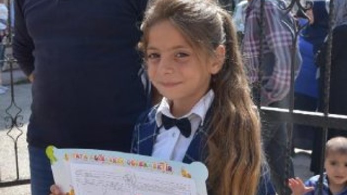 Bursa'da 9 yaşındaki Baran'ın saçları gündem oldu
